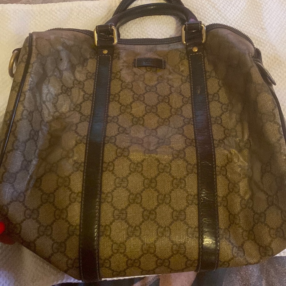 Gucci Boston bag authentic zipper off track can be fixed